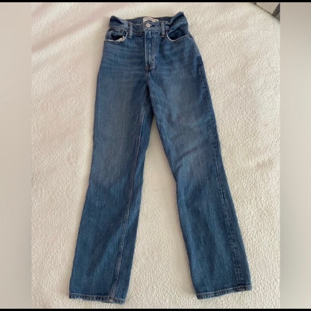 Abercrombie & Fitch 90’s straight ultra high rise jeans